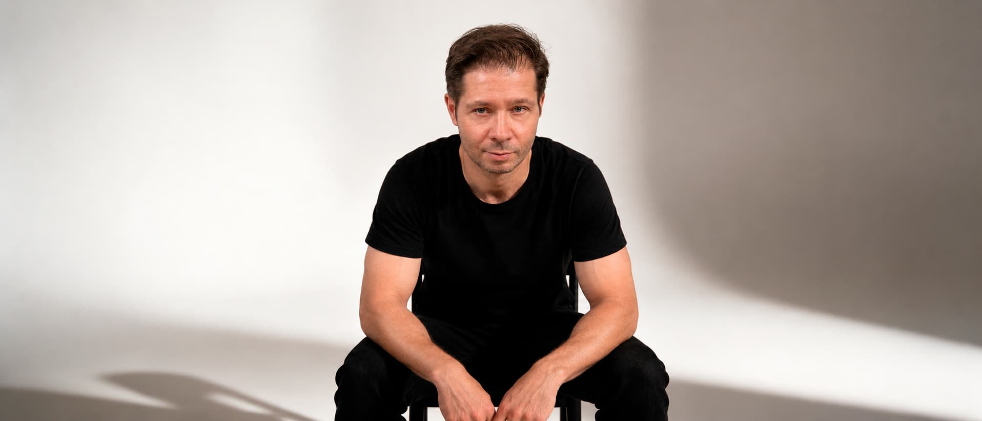 Pete Veijalainen on set